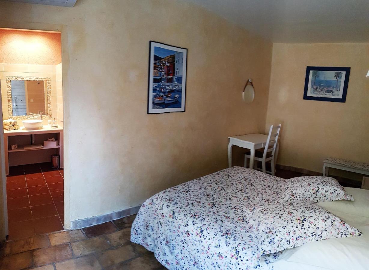 Le Mas Des Hibiscus Trans-en-Provence Zewnętrze zdjęcie